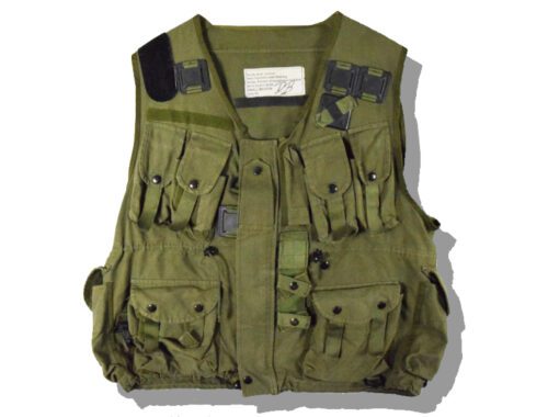 90s Canada military vest