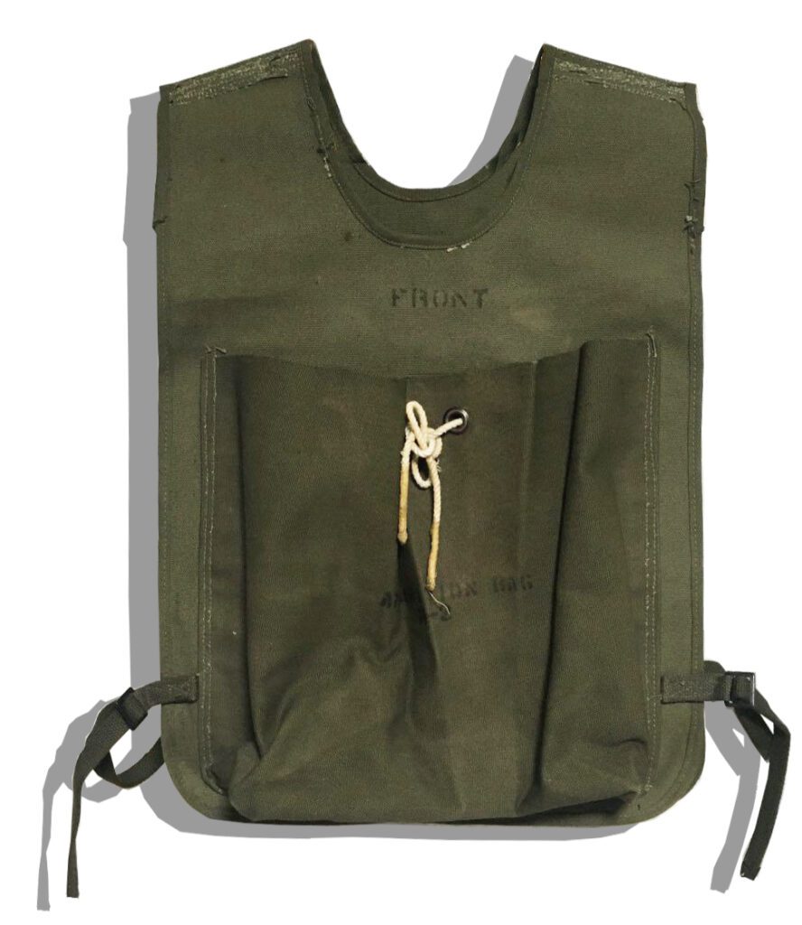 US ARMY Ammunition Carrying Bag M2 Front 1940s