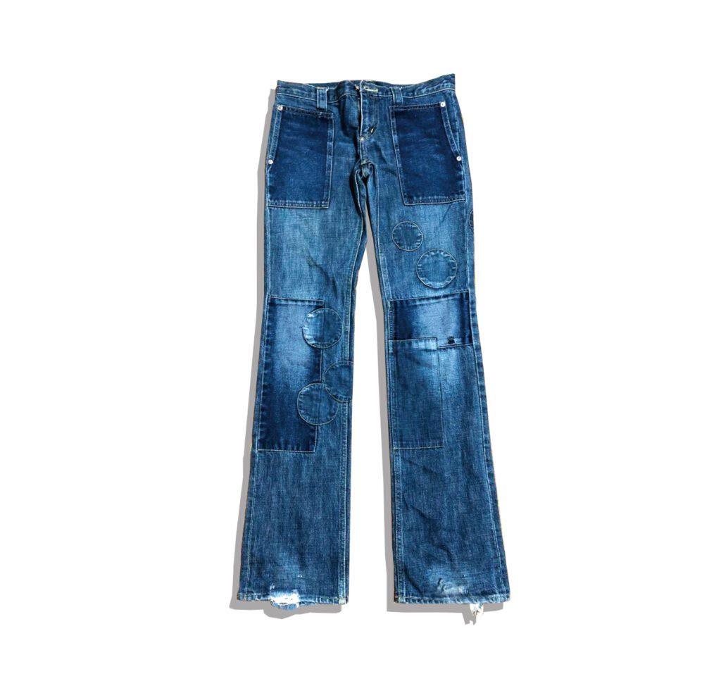 Undercover Wappen Denim Pants DAVF Front