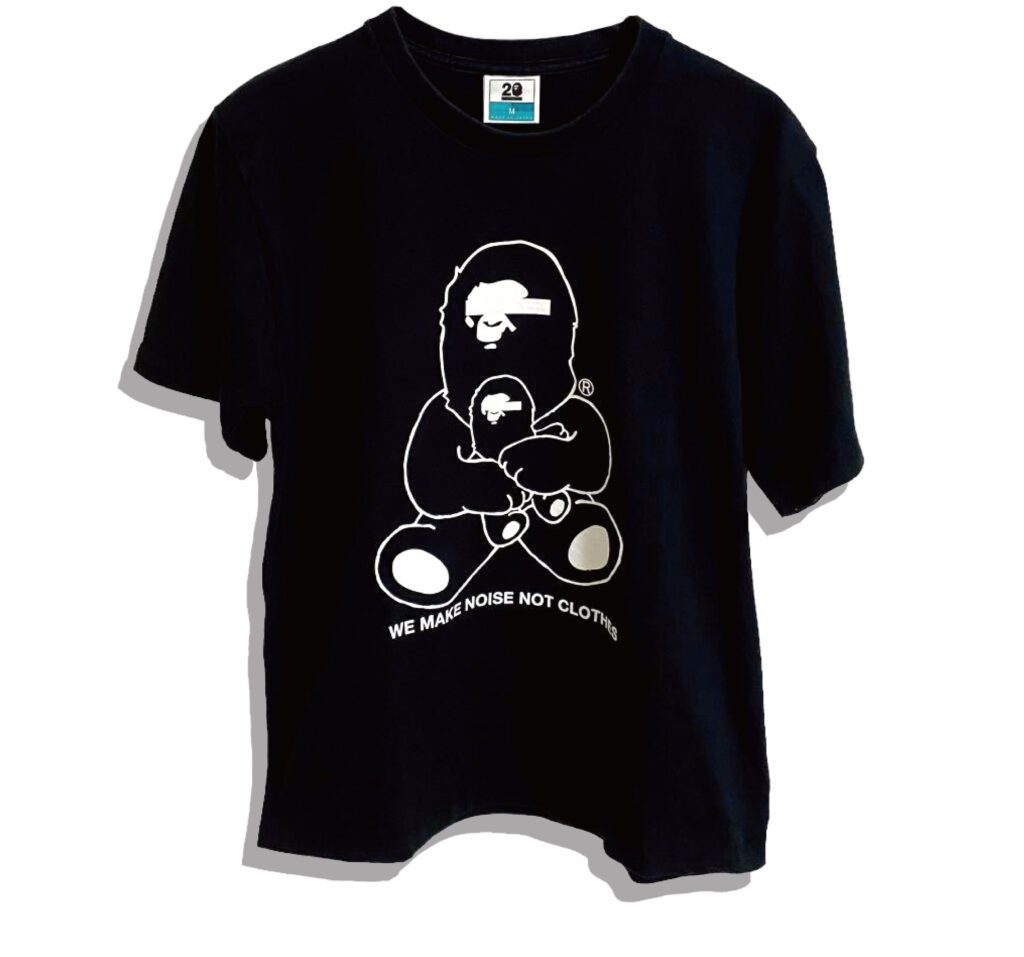 A BATHING APE × UNDERCOVER Tshirt Front