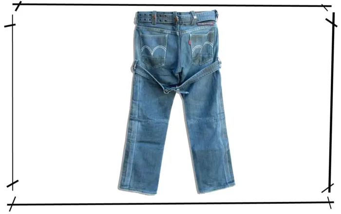 Levi's RED SUPER STRAIGHT: DEVIANT SKIN Bondage Low Rise Slim 2005SS